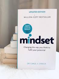 https://parentotheca.com/2020/12/21/carol-dweck-mindset-book-summary/